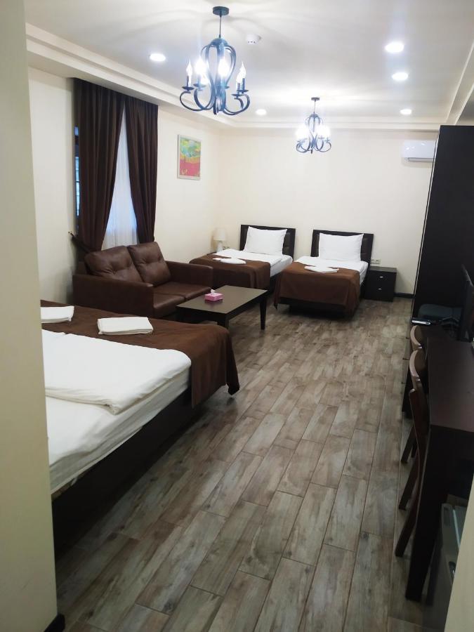 יירבאן Boutique Living Hotel מראה חיצוני תמונה