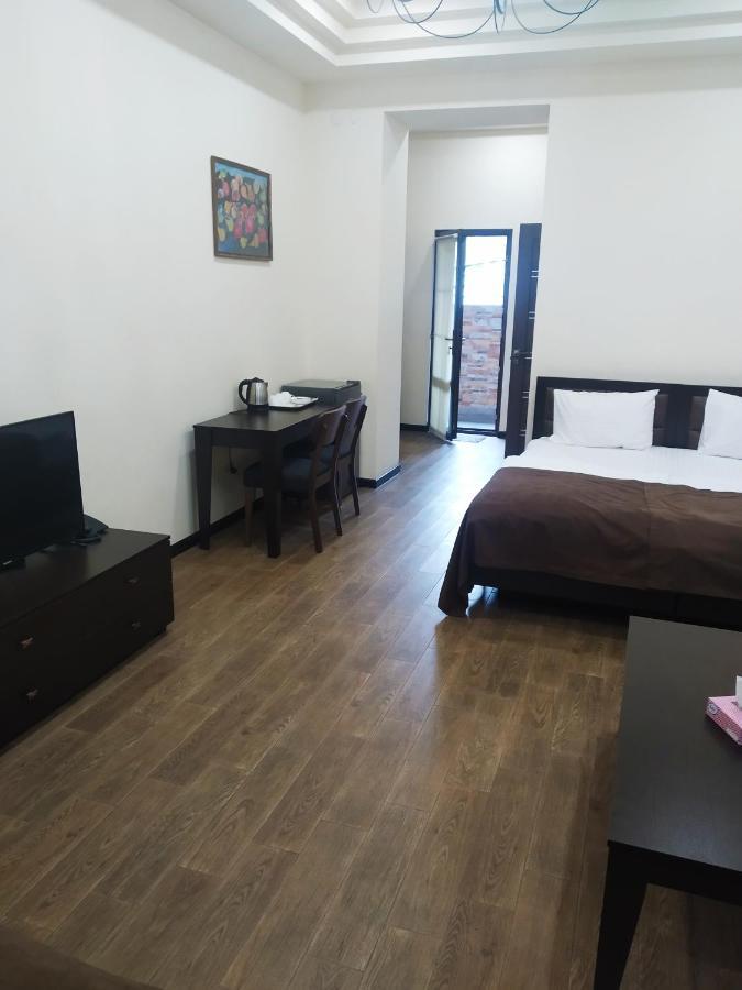 יירבאן Boutique Living Hotel מראה חיצוני תמונה