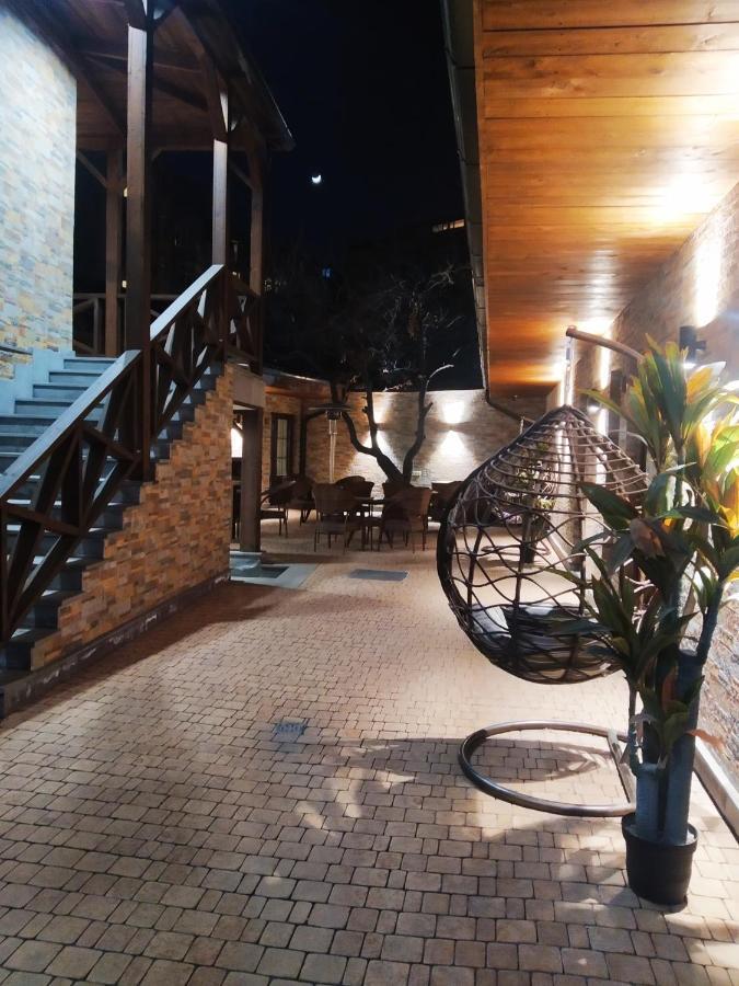 יירבאן Boutique Living Hotel מראה חיצוני תמונה